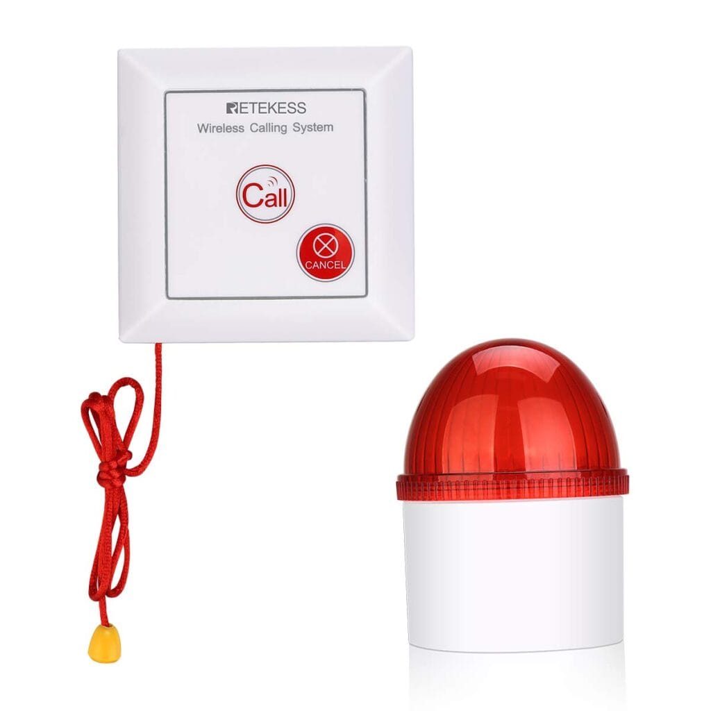 Los baños accesibles deben contar con un sistema de alarma visual y acústica en su interior Los baños accesibles deben contar con un sistema de alarma visual y acústica en su interior